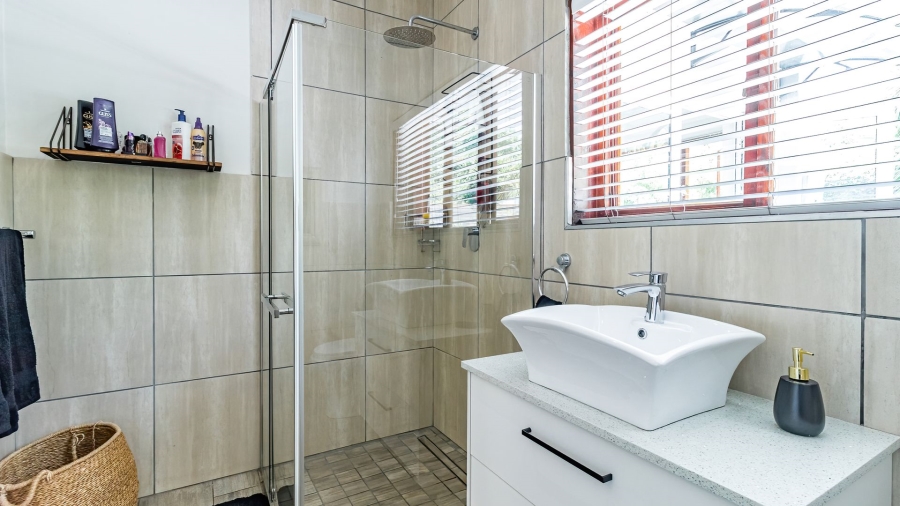 3 Bedroom Property for Sale in Lakeside Village Gauteng