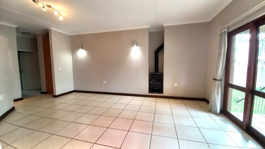 To Let 2 Bedroom Property for Rent in Lonehill Gauteng
