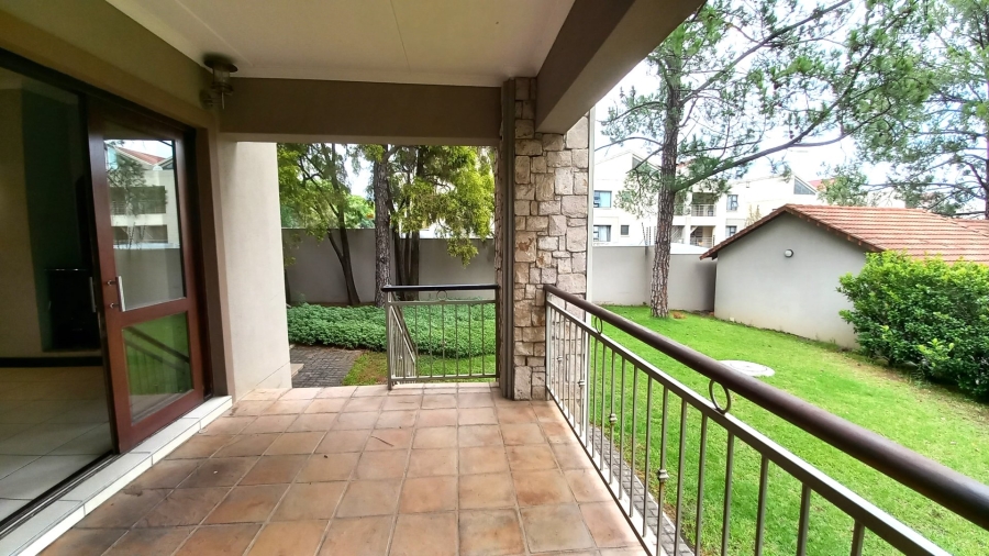 To Let 2 Bedroom Property for Rent in Lonehill Gauteng