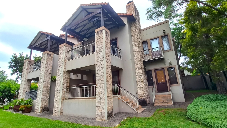 To Let 2 Bedroom Property for Rent in Lonehill Gauteng