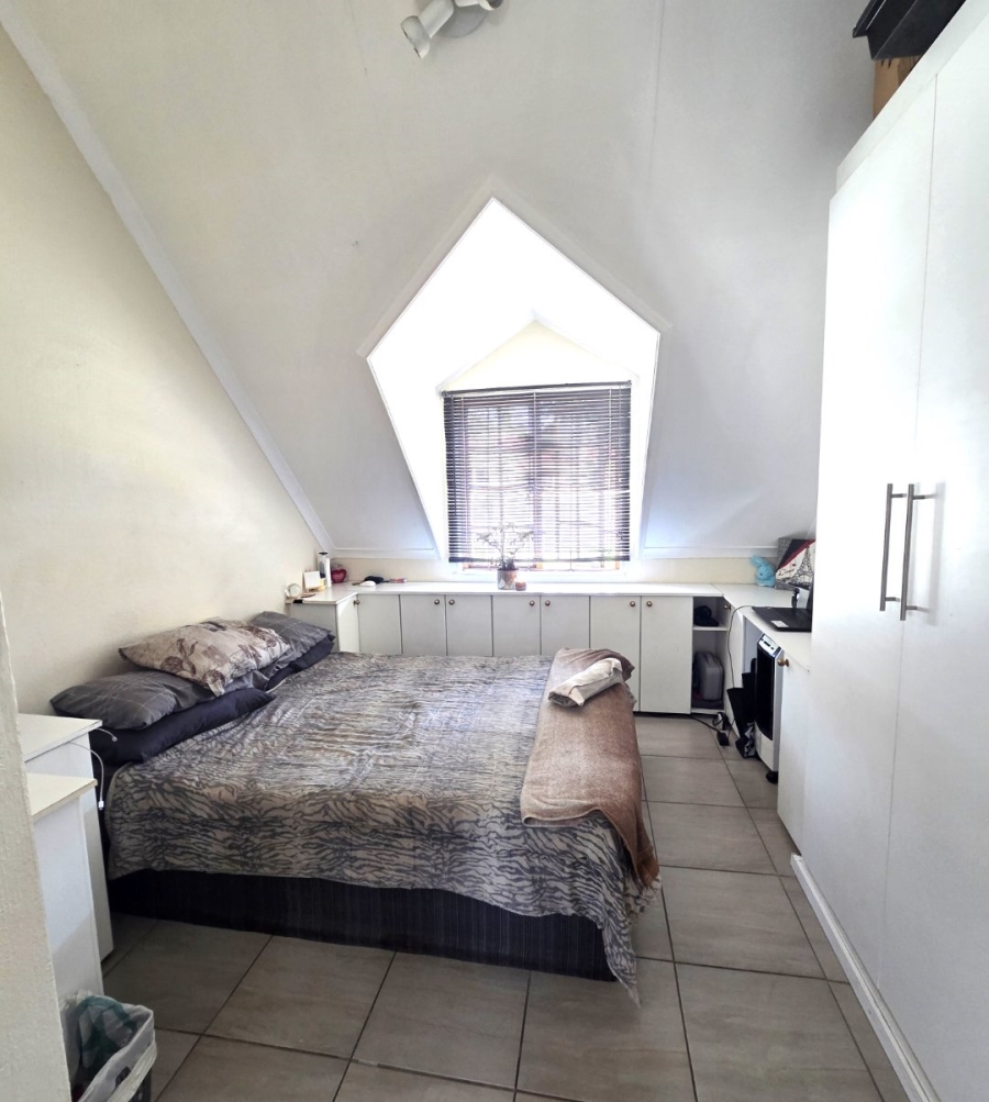 To Let 1 Bedroom Property for Rent in Halfway Gardens Gauteng