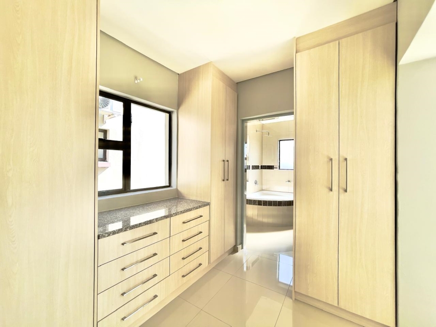 To Let 5 Bedroom Property for Rent in Sagewood Gauteng