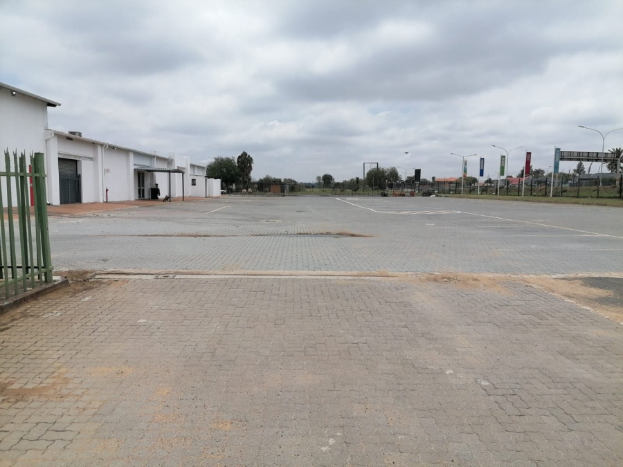 To Let commercial Property for Rent in Kempton Park Central Gauteng