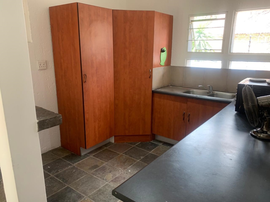 To Let 2 Bedroom Property for Rent in Bassonia Gauteng