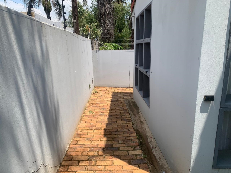 To Let 2 Bedroom Property for Rent in Bassonia Gauteng