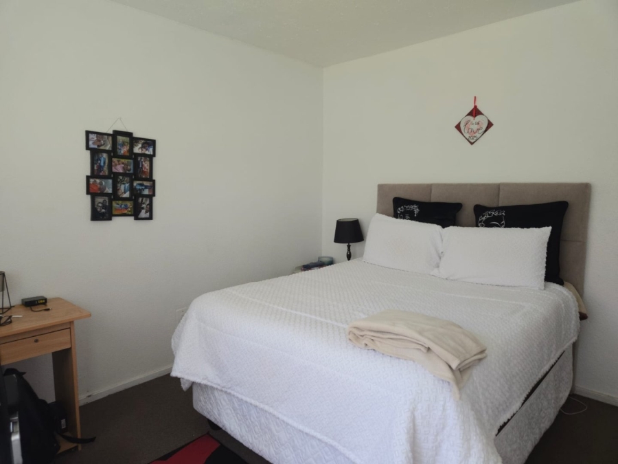 To Let 2 Bedroom Property for Rent in Wannenburghoogte Gauteng