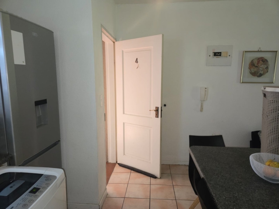 To Let 2 Bedroom Property for Rent in Wannenburghoogte Gauteng