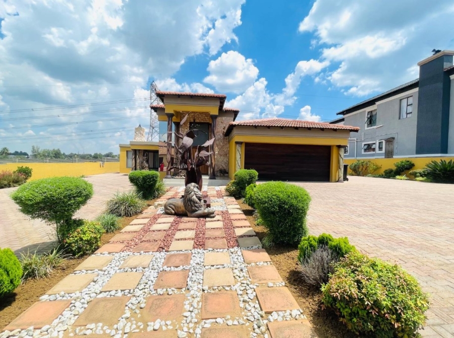 4 Bedroom Property for Sale in Three Rivers East Gauteng