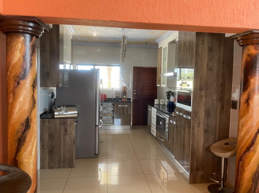 4 Bedroom Property for Sale in Three Rivers East Gauteng