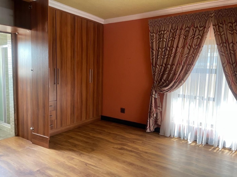 4 Bedroom Property for Sale in Three Rivers East Gauteng