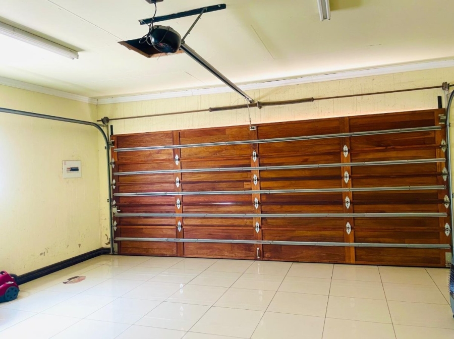 4 Bedroom Property for Sale in Three Rivers East Gauteng