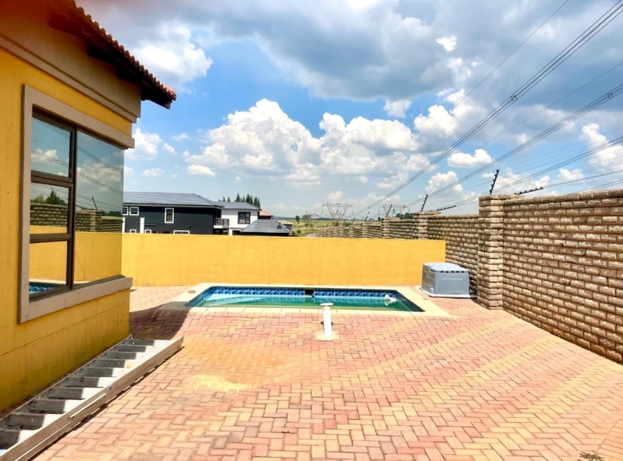 4 Bedroom Property for Sale in Three Rivers East Gauteng