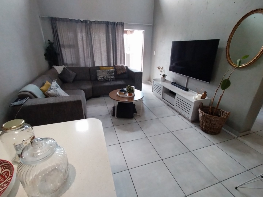 To Let 2 Bedroom Property for Rent in Klipfontein Gauteng