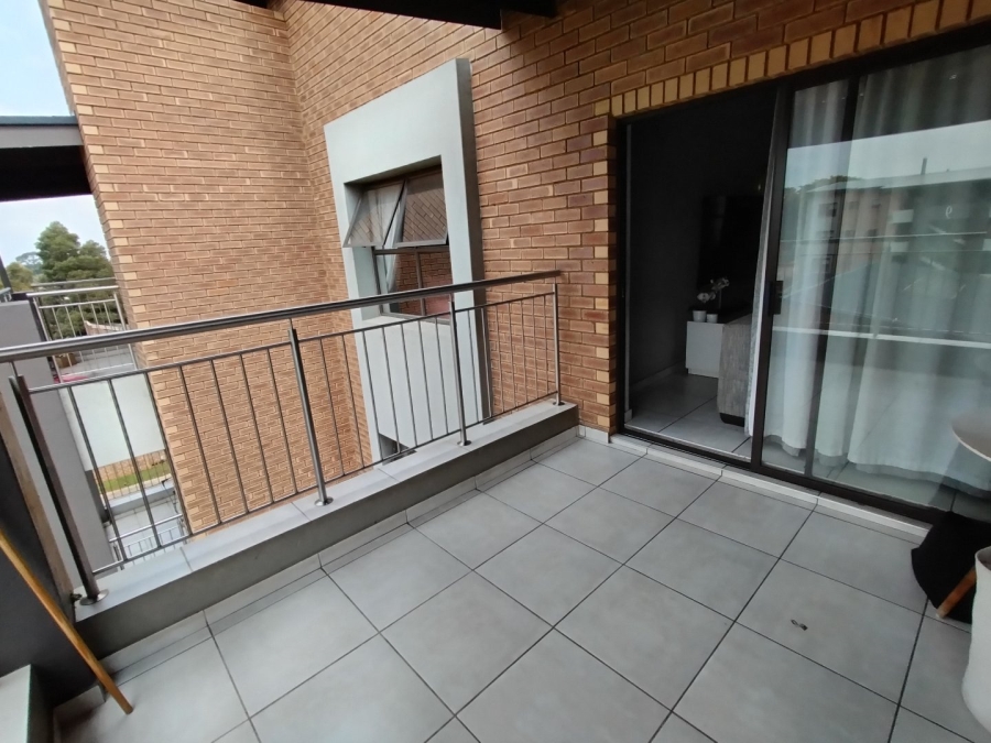 To Let 2 Bedroom Property for Rent in Klipfontein Gauteng