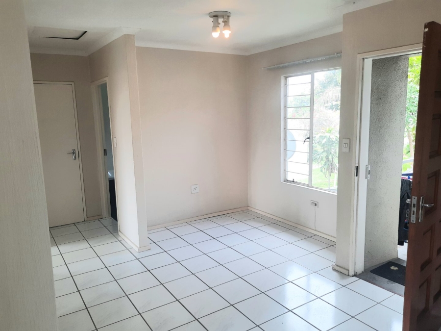 2 Bedroom Property for Sale in Radiokop Gauteng