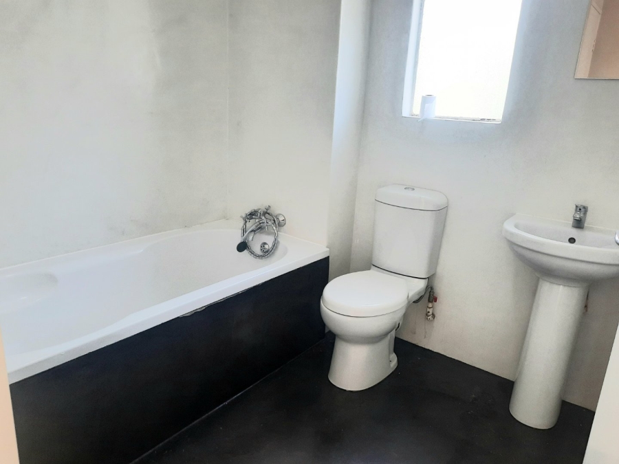 2 Bedroom Property for Sale in Radiokop Gauteng