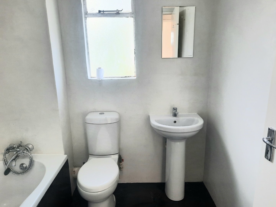 2 Bedroom Property for Sale in Radiokop Gauteng