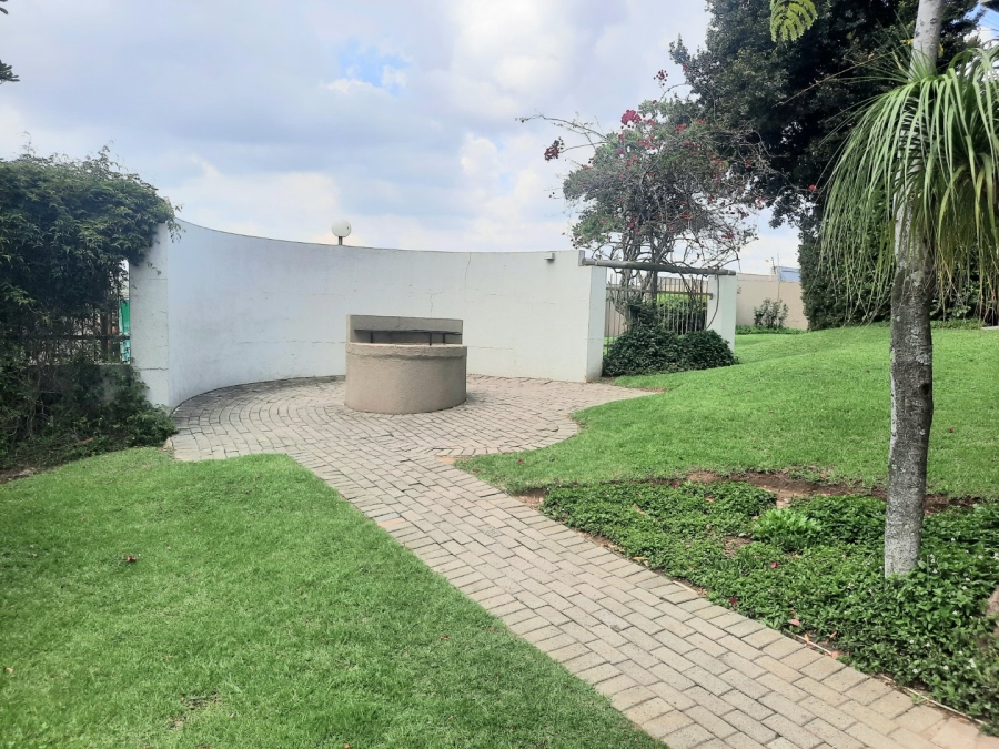 2 Bedroom Property for Sale in Radiokop Gauteng