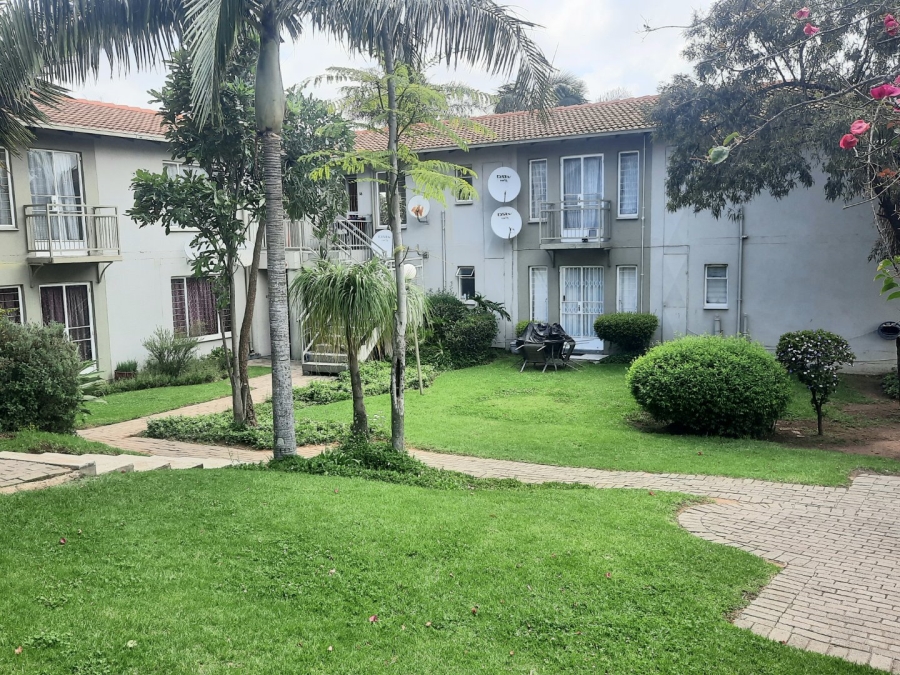 2 Bedroom Property for Sale in Radiokop Gauteng