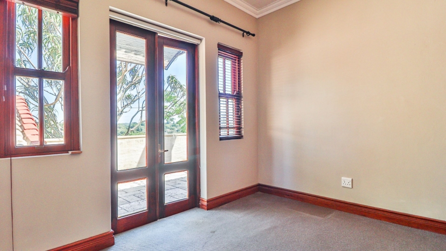 4 Bedroom Property for Sale in Waterkloof Ridge Gauteng