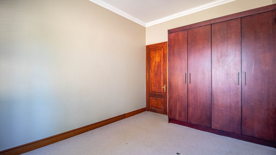 4 Bedroom Property for Sale in Waterkloof Ridge Gauteng