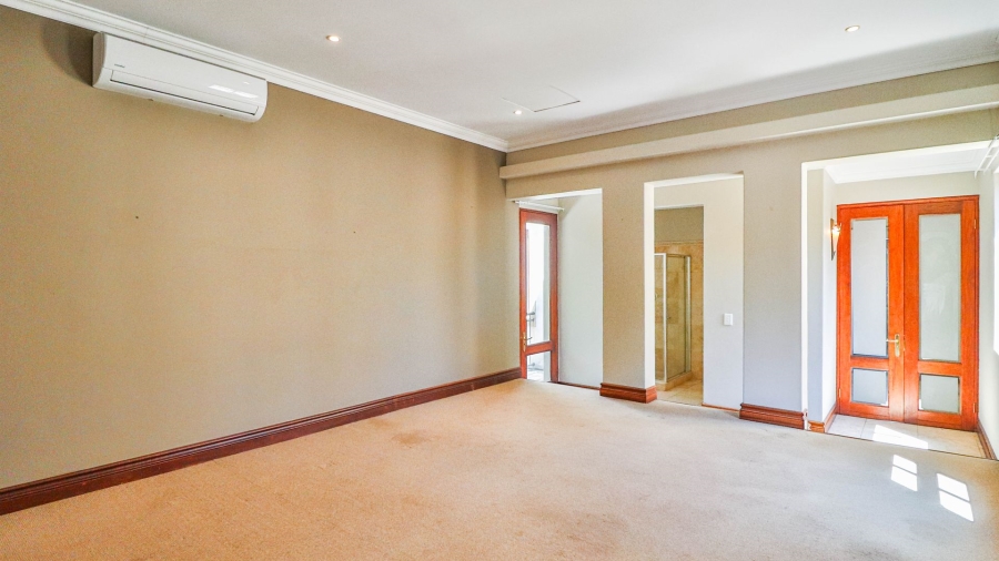 4 Bedroom Property for Sale in Waterkloof Ridge Gauteng