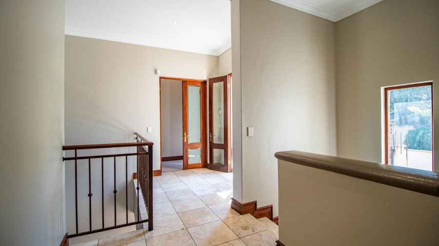4 Bedroom Property for Sale in Waterkloof Ridge Gauteng