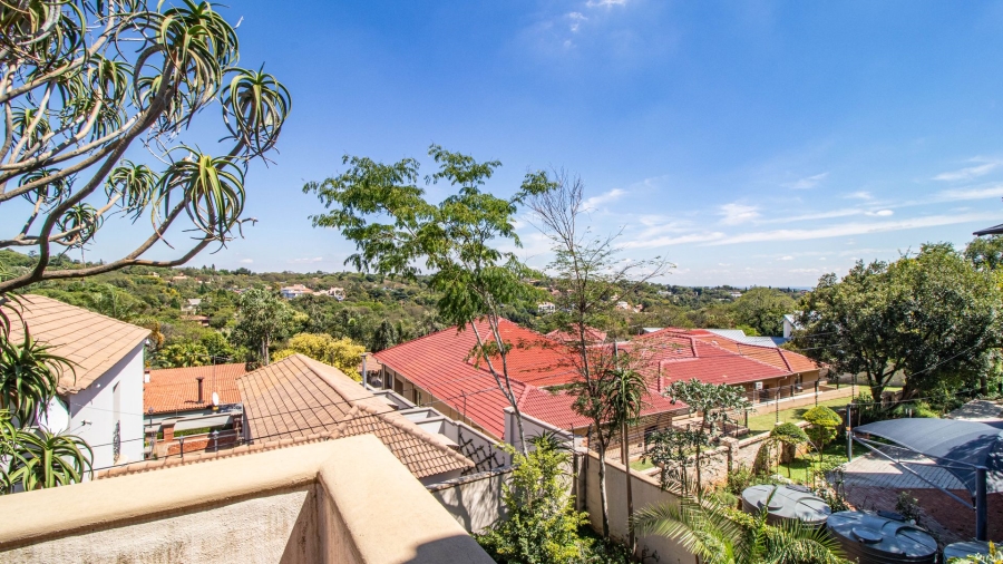 4 Bedroom Property for Sale in Waterkloof Ridge Gauteng