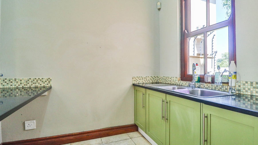 4 Bedroom Property for Sale in Waterkloof Ridge Gauteng