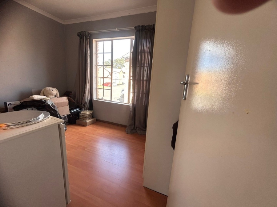 2 Bedroom Property for Sale in Chloorkop Gauteng