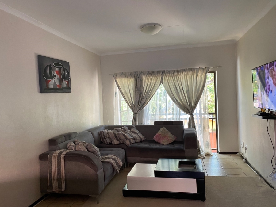 2 Bedroom Property for Sale in Westdene Gauteng
