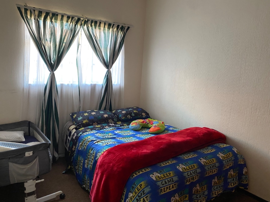 2 Bedroom Property for Sale in Westdene Gauteng