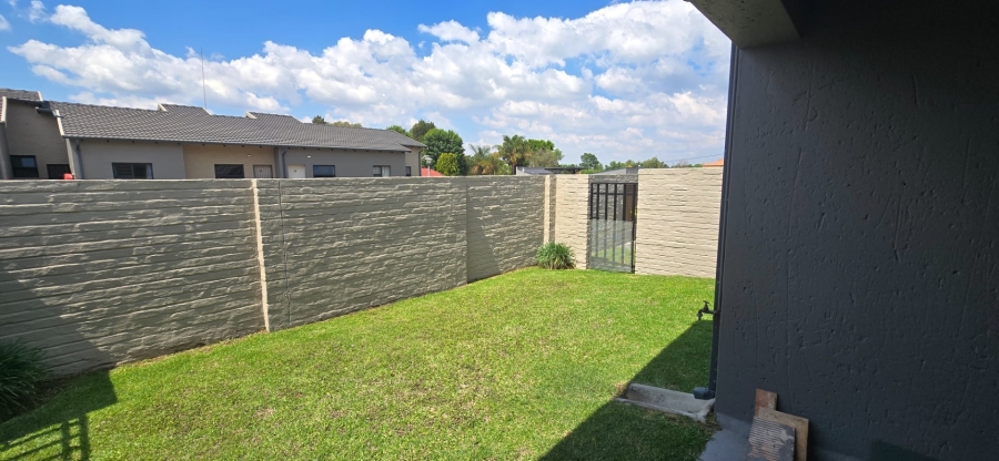 2 Bedroom Property for Sale in Brentwood Park Gauteng