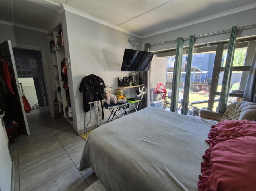 3 Bedroom Property for Sale in Waterstone Park Gauteng