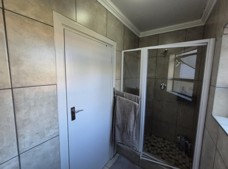 3 Bedroom Property for Sale in Waterstone Park Gauteng