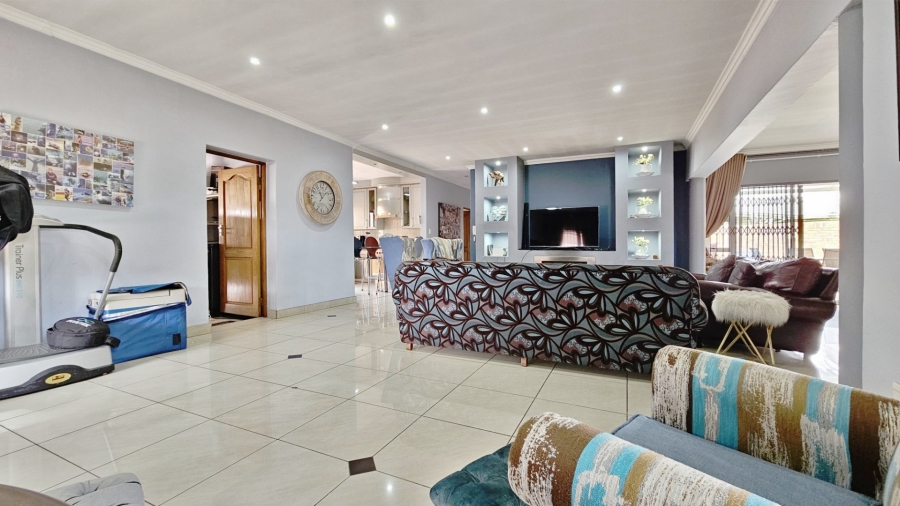 3 Bedroom Property for Sale in Three Rivers Gauteng