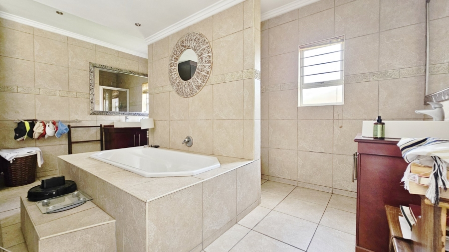 3 Bedroom Property for Sale in Three Rivers Gauteng