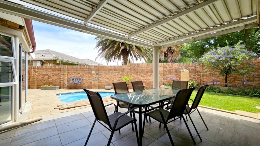 3 Bedroom Property for Sale in Three Rivers Gauteng