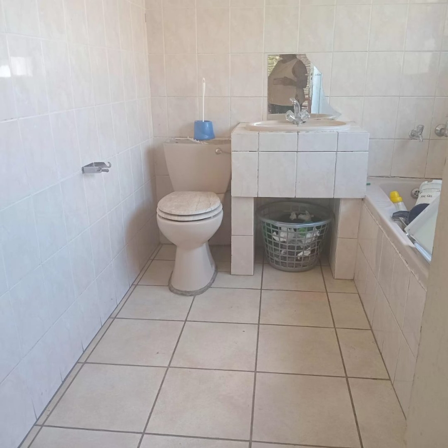 4 Bedroom Property for Sale in Benoni South Gauteng