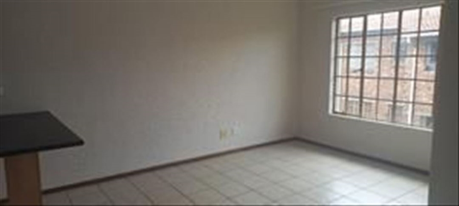 2 Bedroom Property for Sale in Hughes Gauteng