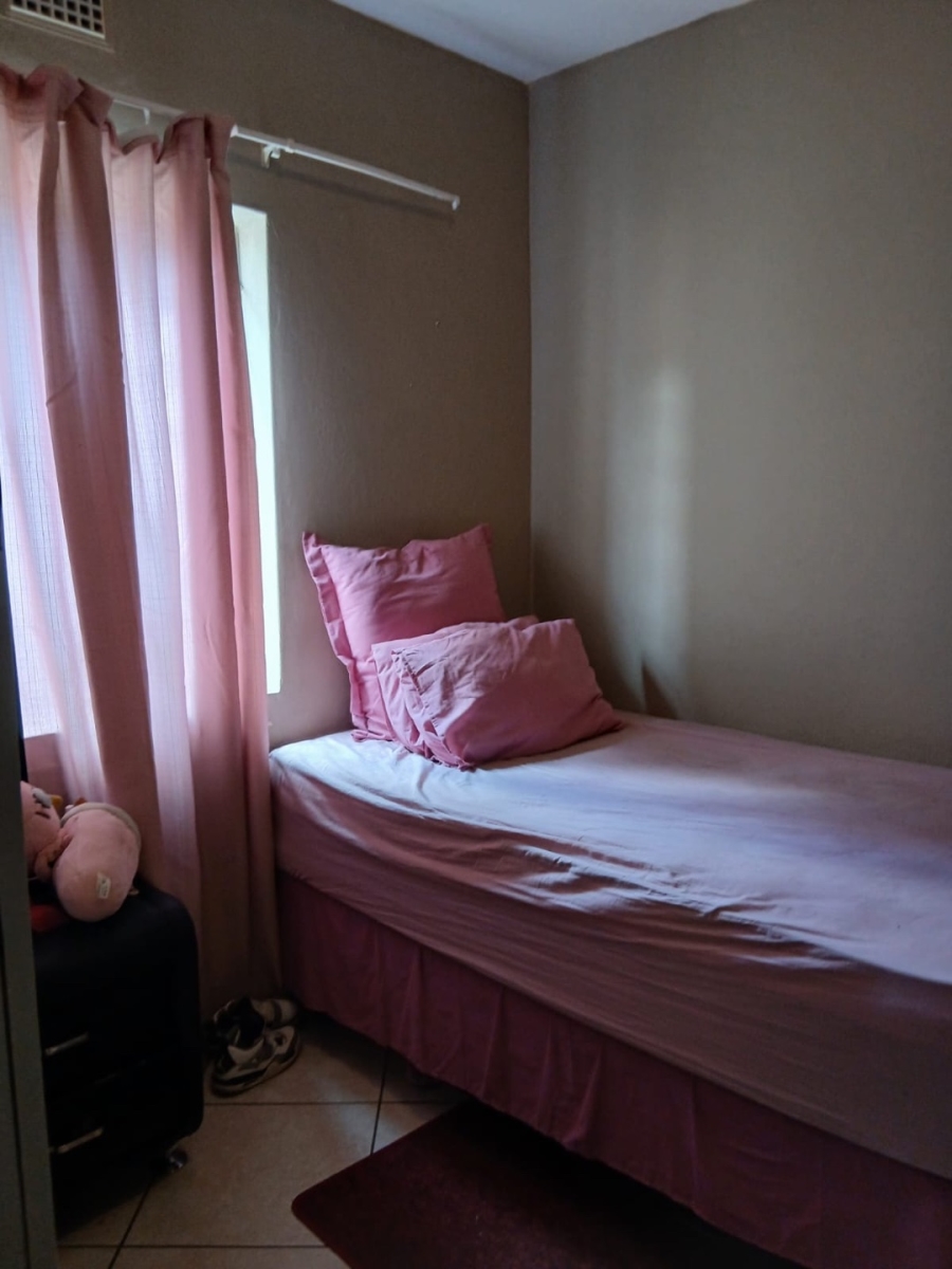 2 Bedroom Property for Sale in Jabulani Gauteng