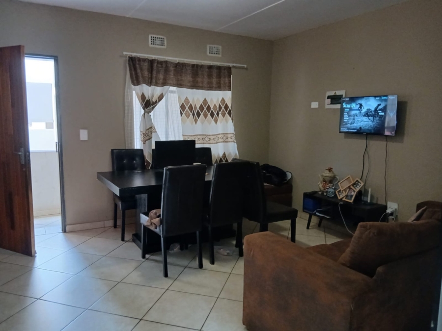 2 Bedroom Property for Sale in Jabulani Gauteng