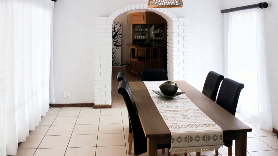 To Let 3 Bedroom Property for Rent in Fourways Gauteng