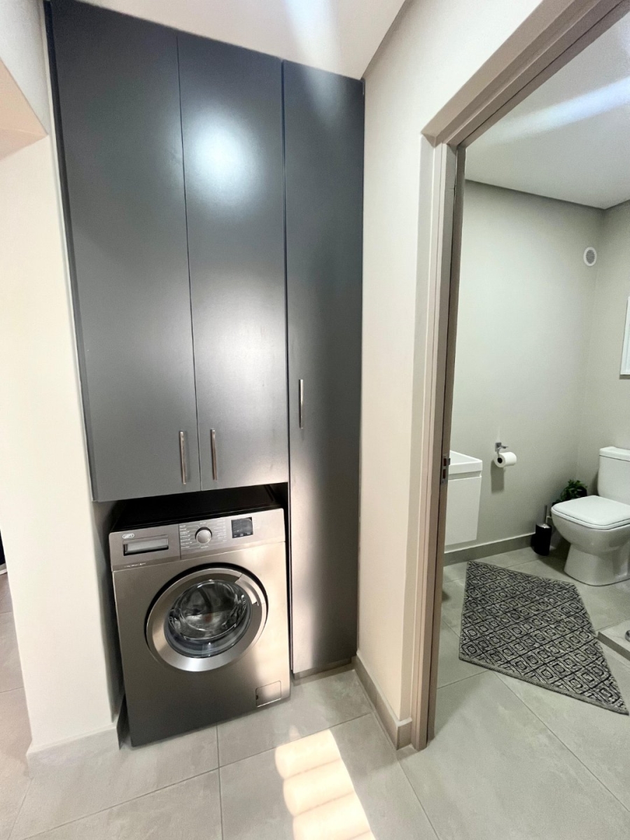 To Let 2 Bedroom Property for Rent in Die Hoewes Gauteng