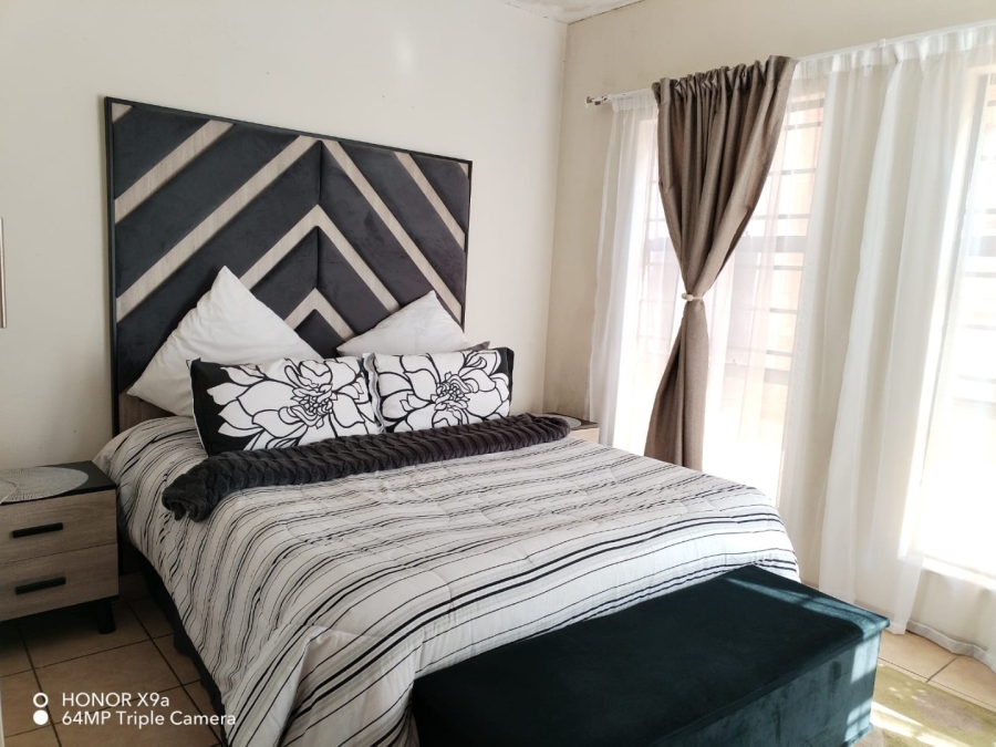 To Let 2 Bedroom Property for Rent in Klipfontein Gauteng
