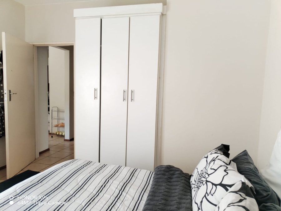 To Let 2 Bedroom Property for Rent in Klipfontein Gauteng