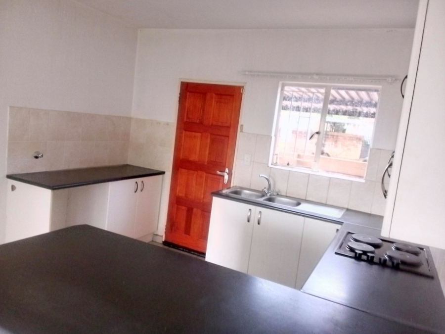 2 Bedroom Property for Sale in Heuwelsig Estate Gauteng