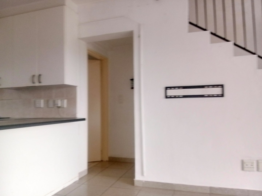 2 Bedroom Property for Sale in Heuwelsig Estate Gauteng