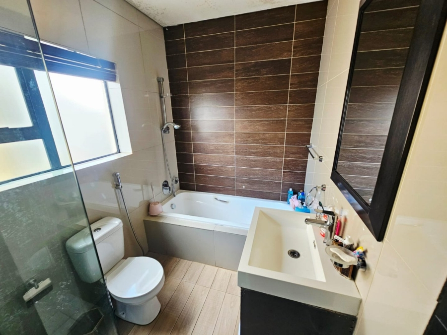 3 Bedroom Property for Sale in Raslouw Gauteng