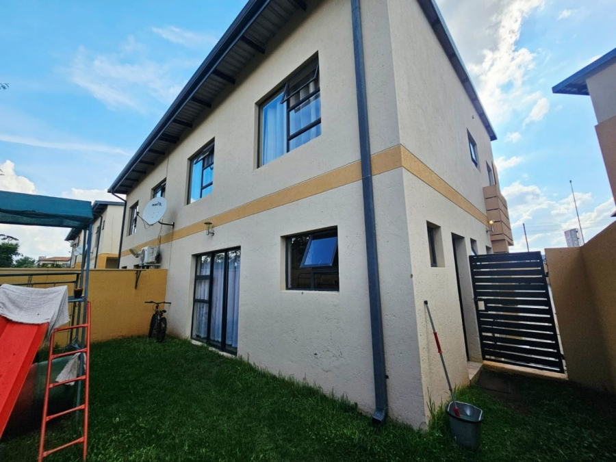 3 Bedroom Property for Sale in Raslouw Gauteng